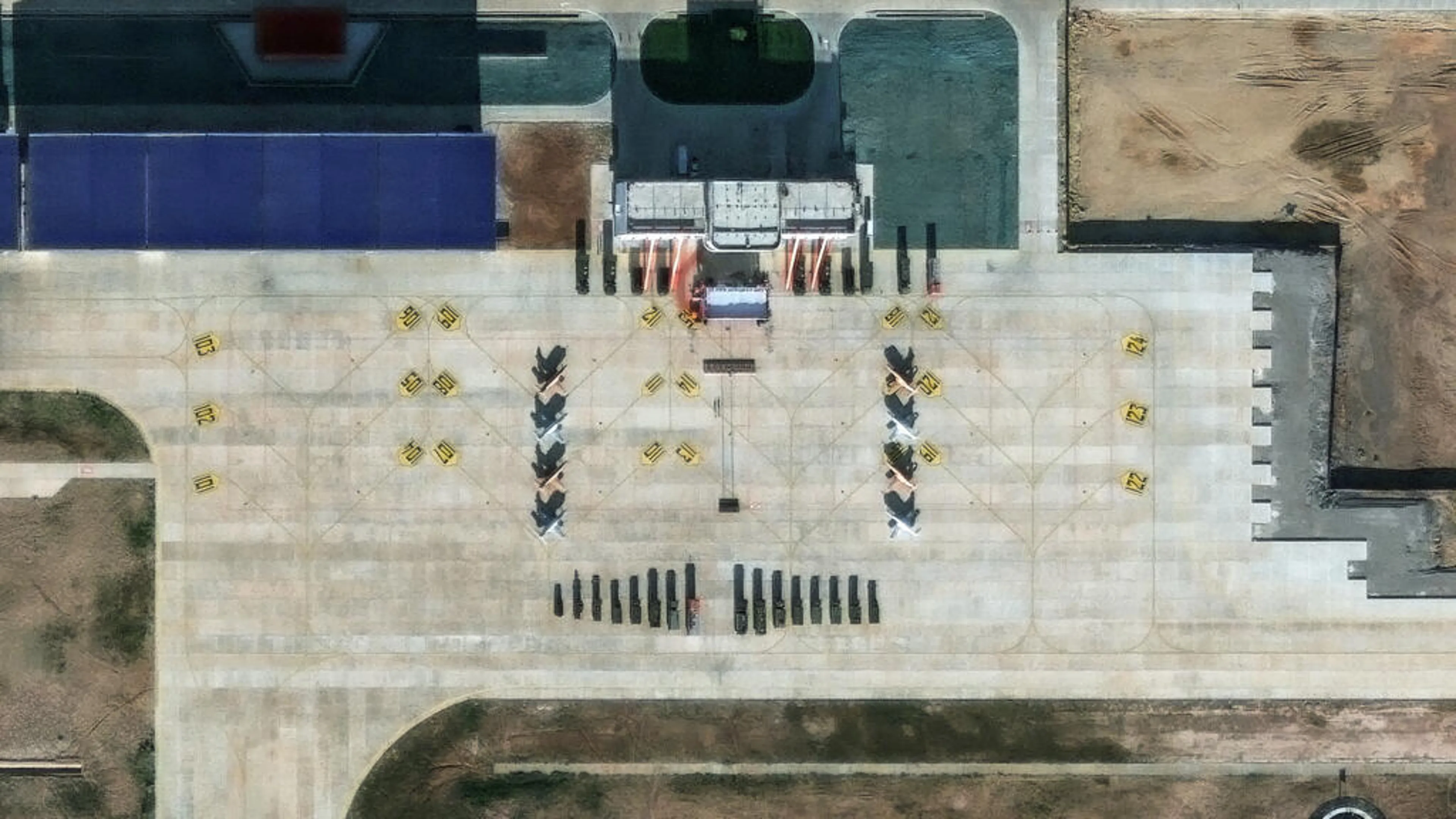 La Chine est en train de construire sa deuxième base militaire dans le monde hors de ses frontières, après celle de Djibouti. L'installation se trouve en Asie du Sud-Est, au Laos. Officiellement, Pékin ne la présente pas comme une nouvelle base, mais elle en a les contours.
